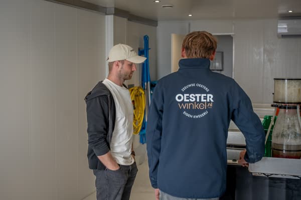 Modern Native · Oesterwinkel